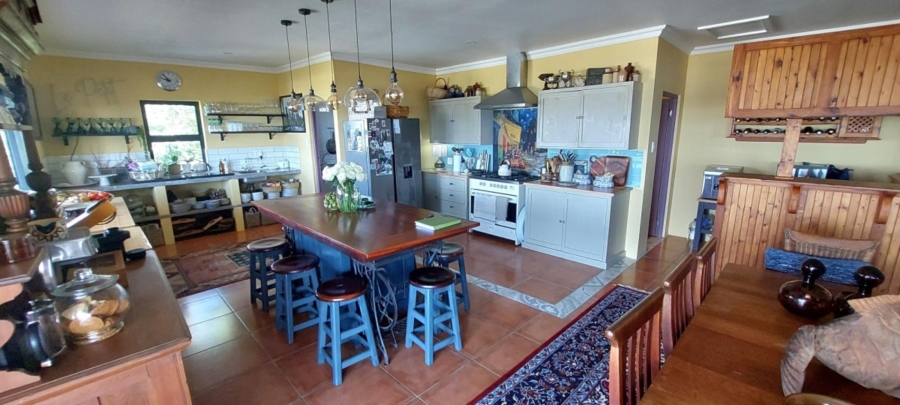 6 Bedroom Property for Sale in Cintsa East Eastern Cape